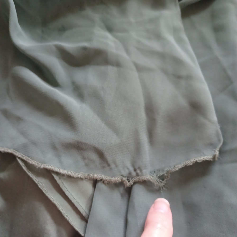 Azazie Dusty Sage Green Chiffon V-Neck Maxi Dress Cape Sleeve Gown Sz 18 READ - Picture 10 of 10